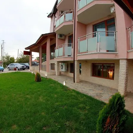 Hotel Akre Kavarna
