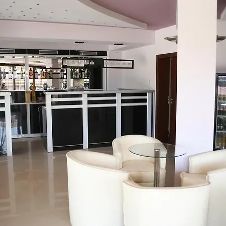 阿克诺酒店 3* 卡瓦尔纳