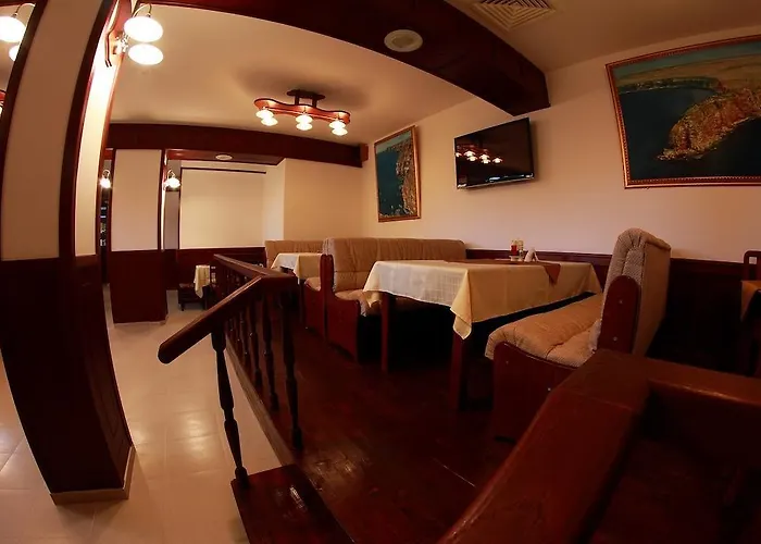 акре Хотел 3*