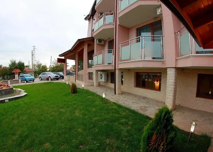 Хотел акре Каварна